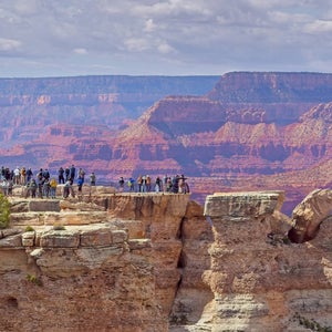 Overcrowded Mather point along the south rim of the Grand Canyon