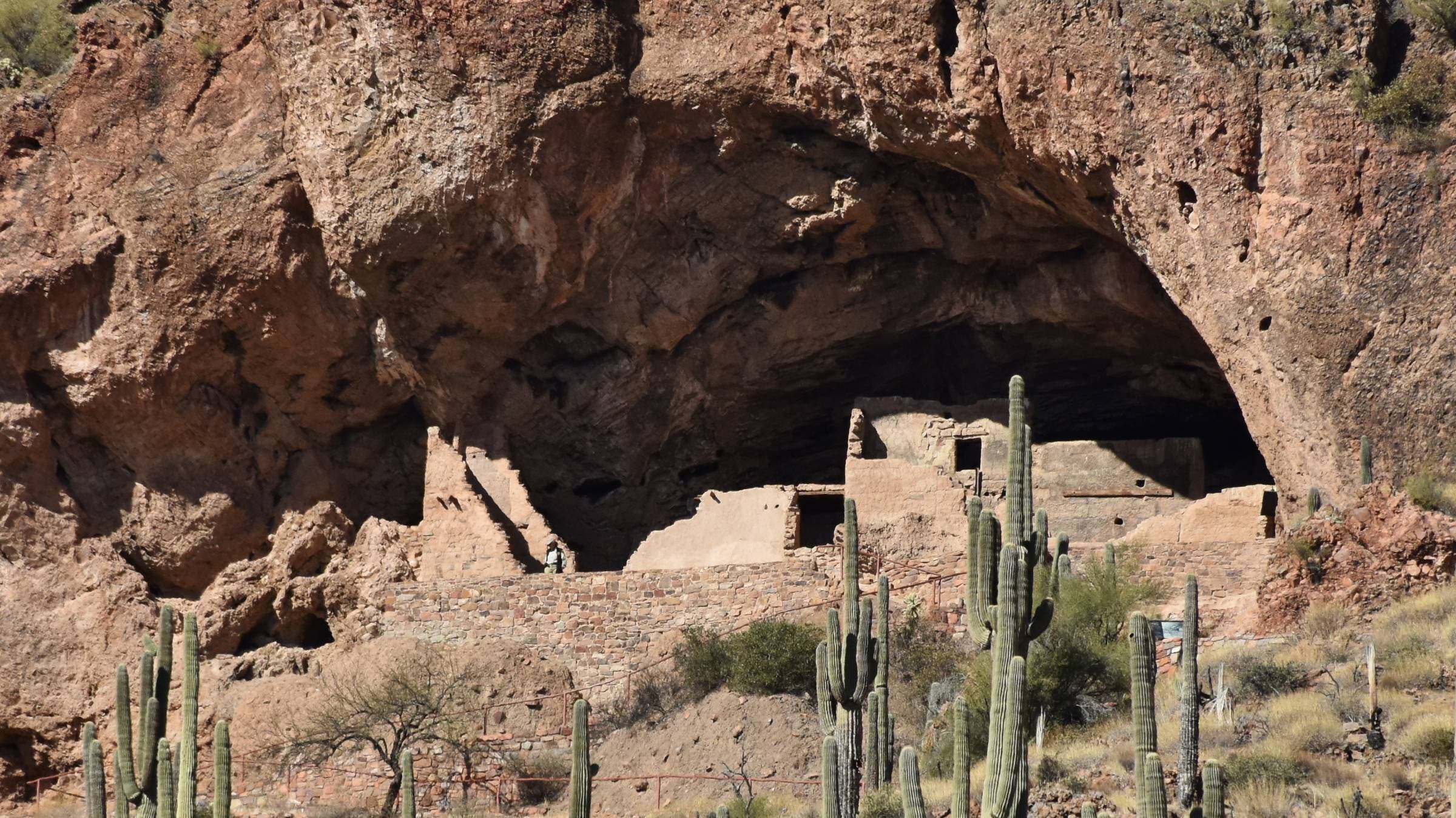 Native American Soldado adobe cliff dwellings in Tonto National Monument, Arizona