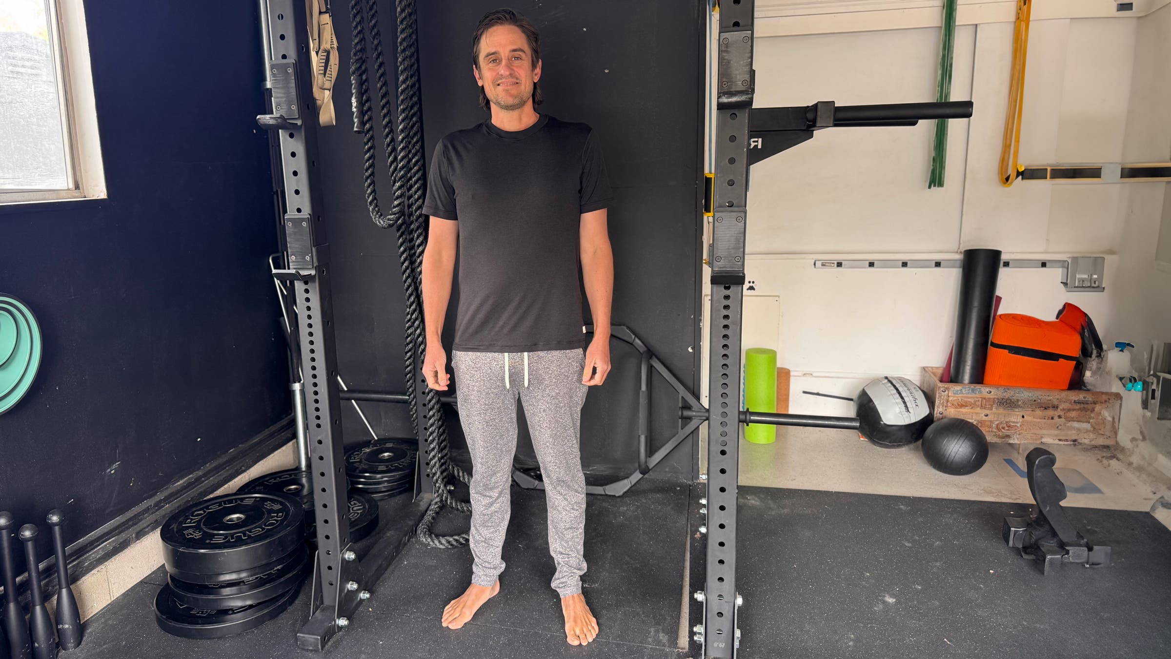 Vuori Ponto Performance Pant and Vuori Short Sleeve Ponto Performance Tee