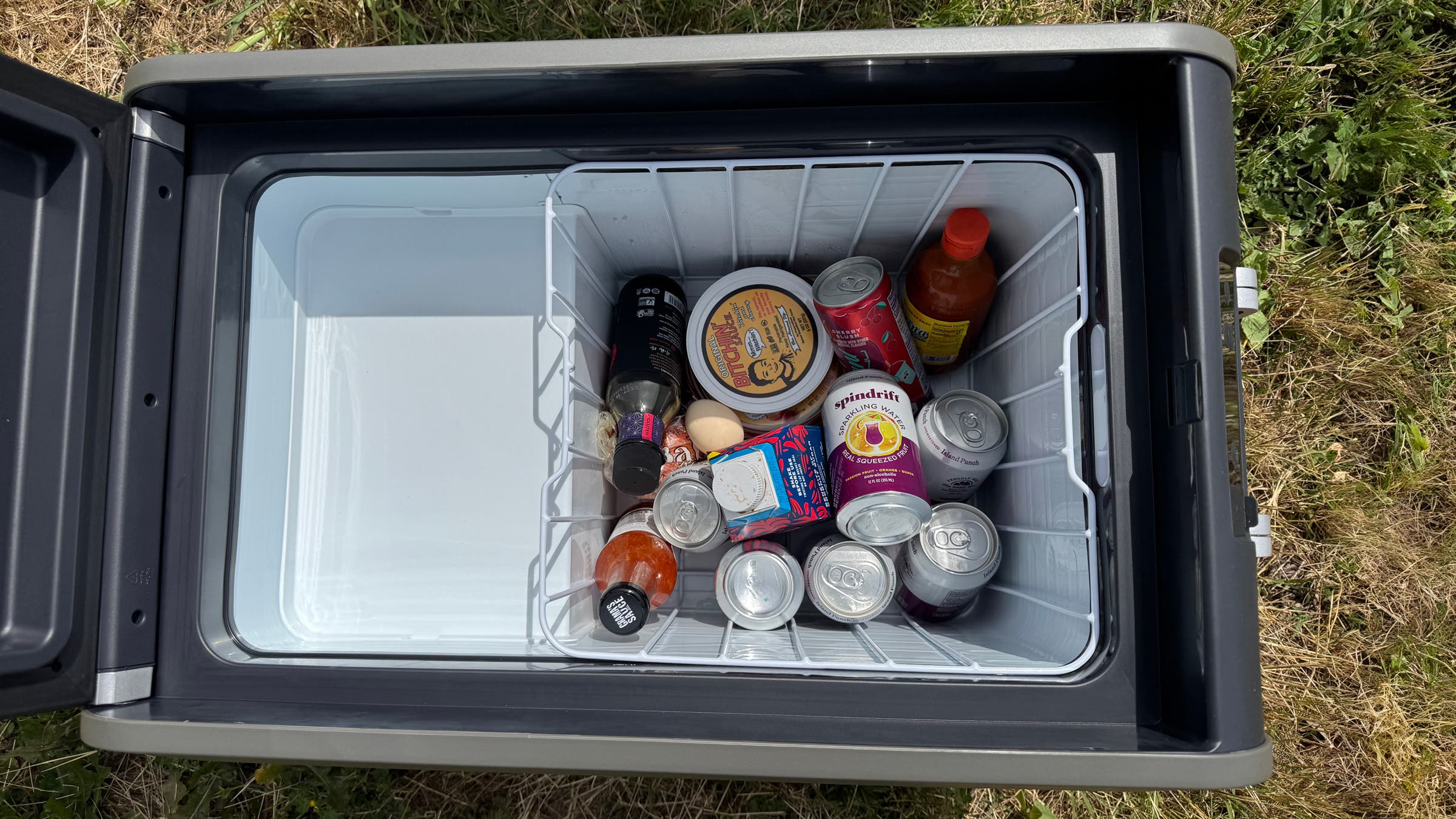 Top down view of the Dometic CFX5 35 electric cooler
