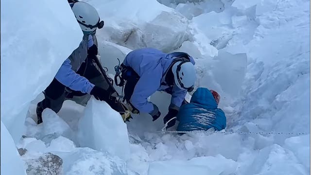 There Was a Dramatic Rescue in Mount Everest’s Khumbu Icefall