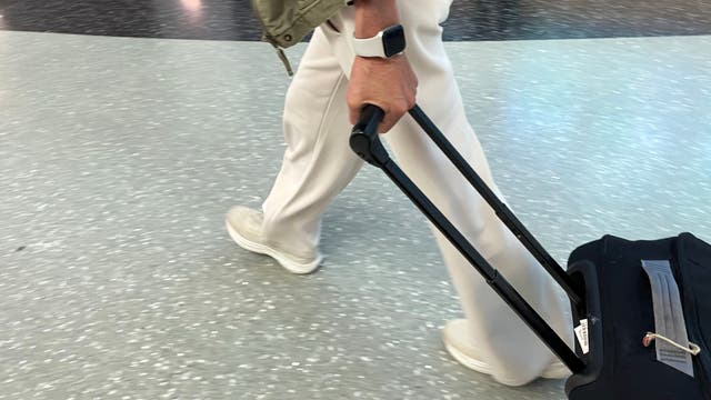 These 4 "Fancy Sweats" Are the Secret to Stress-Free Travel