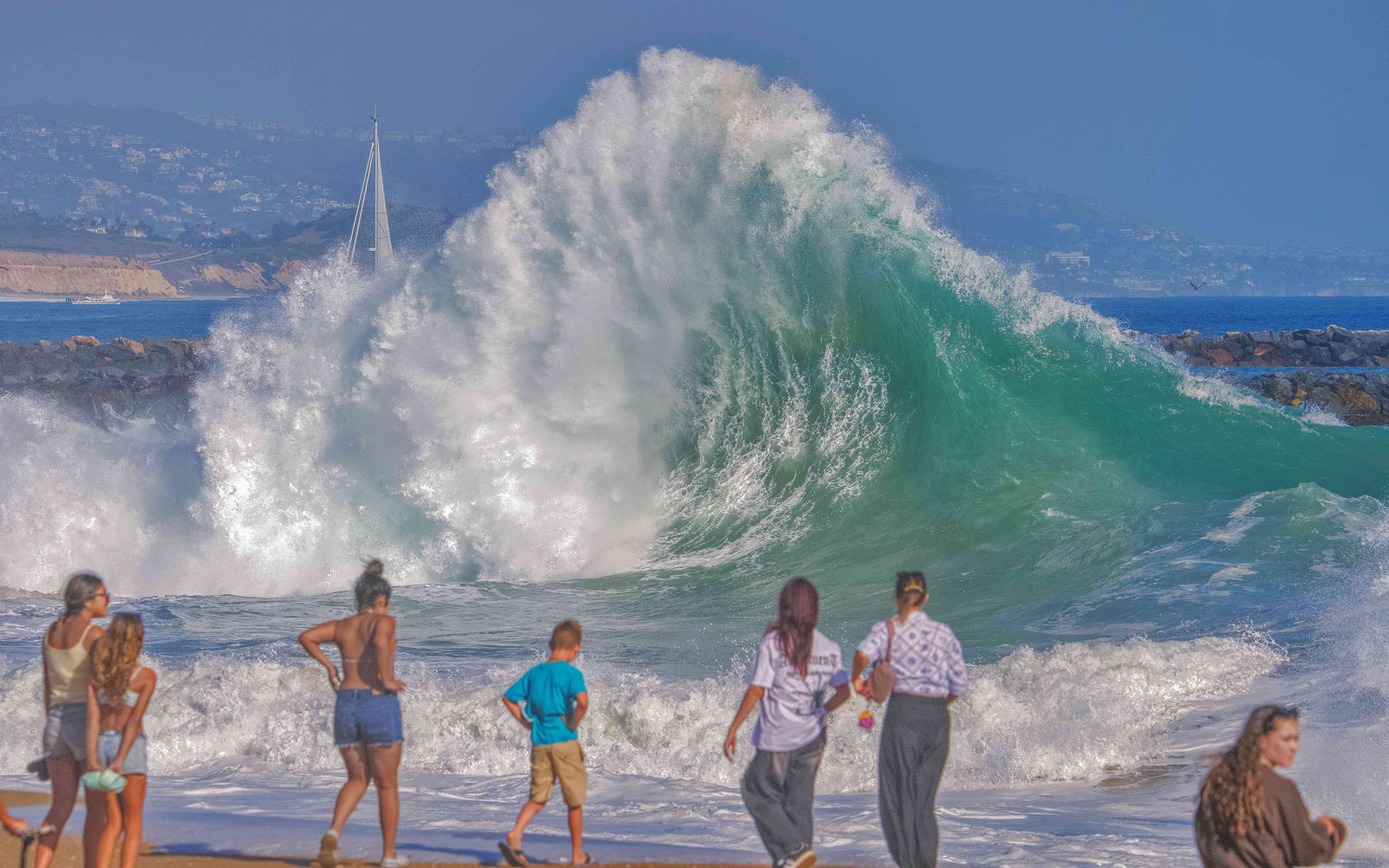 What It’s Like to Photograph SoCal’s Gnarliest Surf Break During a Monster Swell