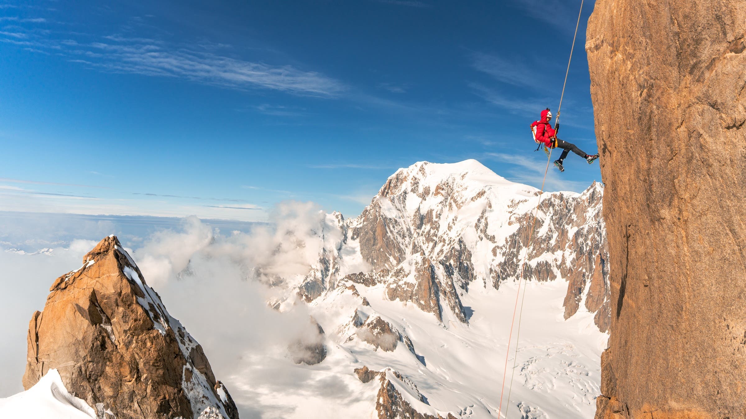 Guillaume “Gee” Pierrel rappelling