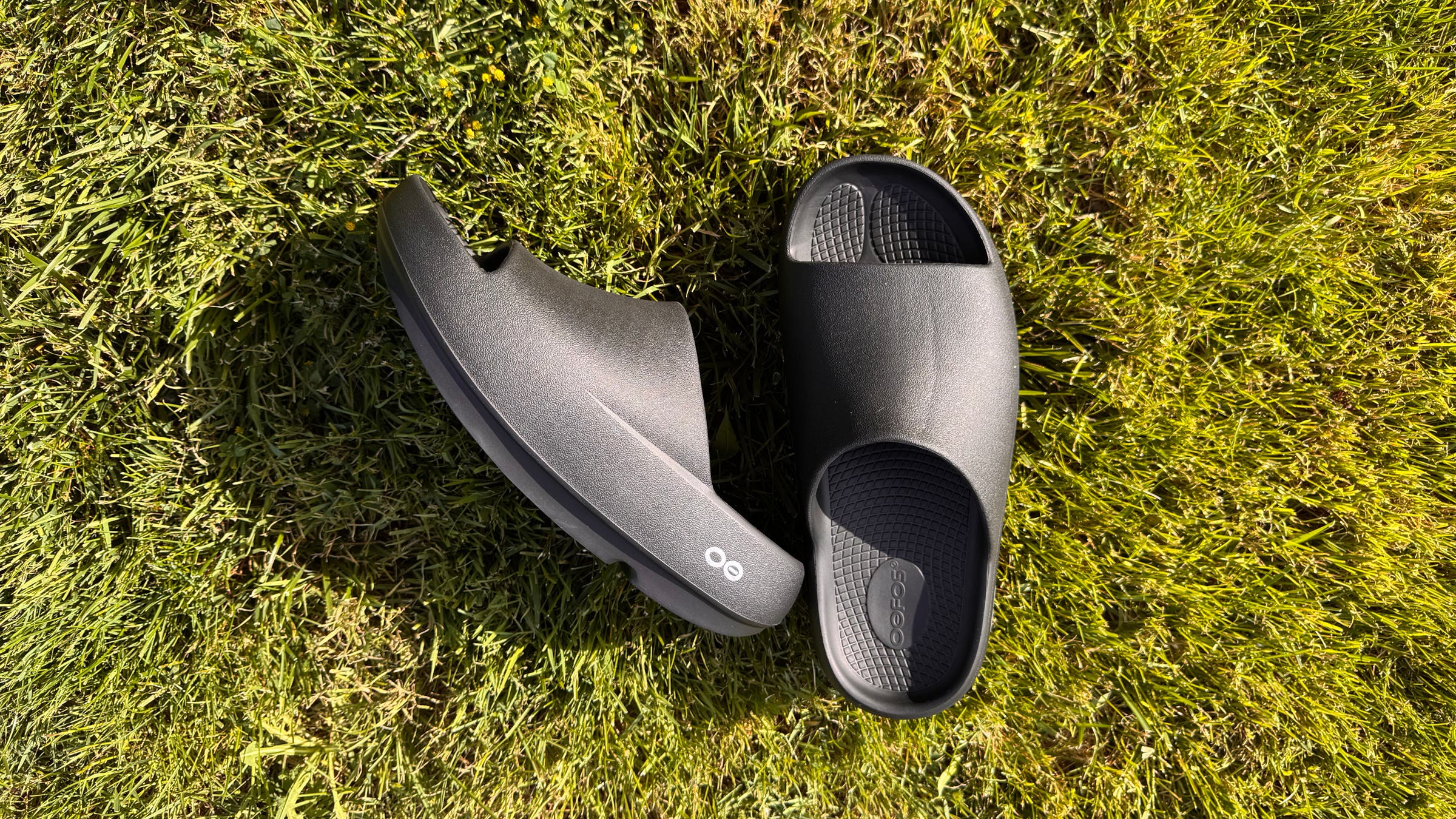 OOFOS OOahh Plus Slide recovery sandal