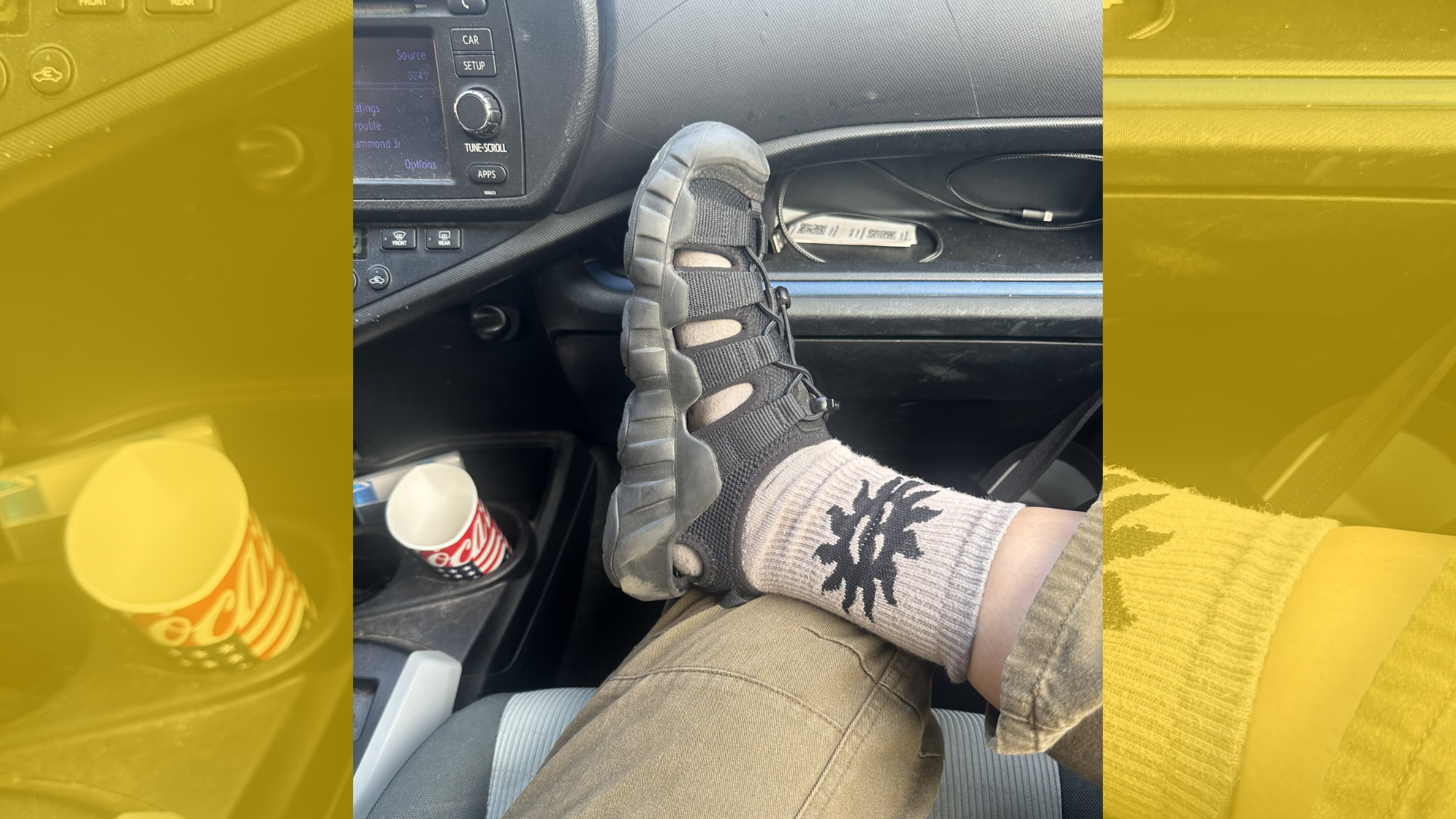 snow peak keen sandals in gray/black