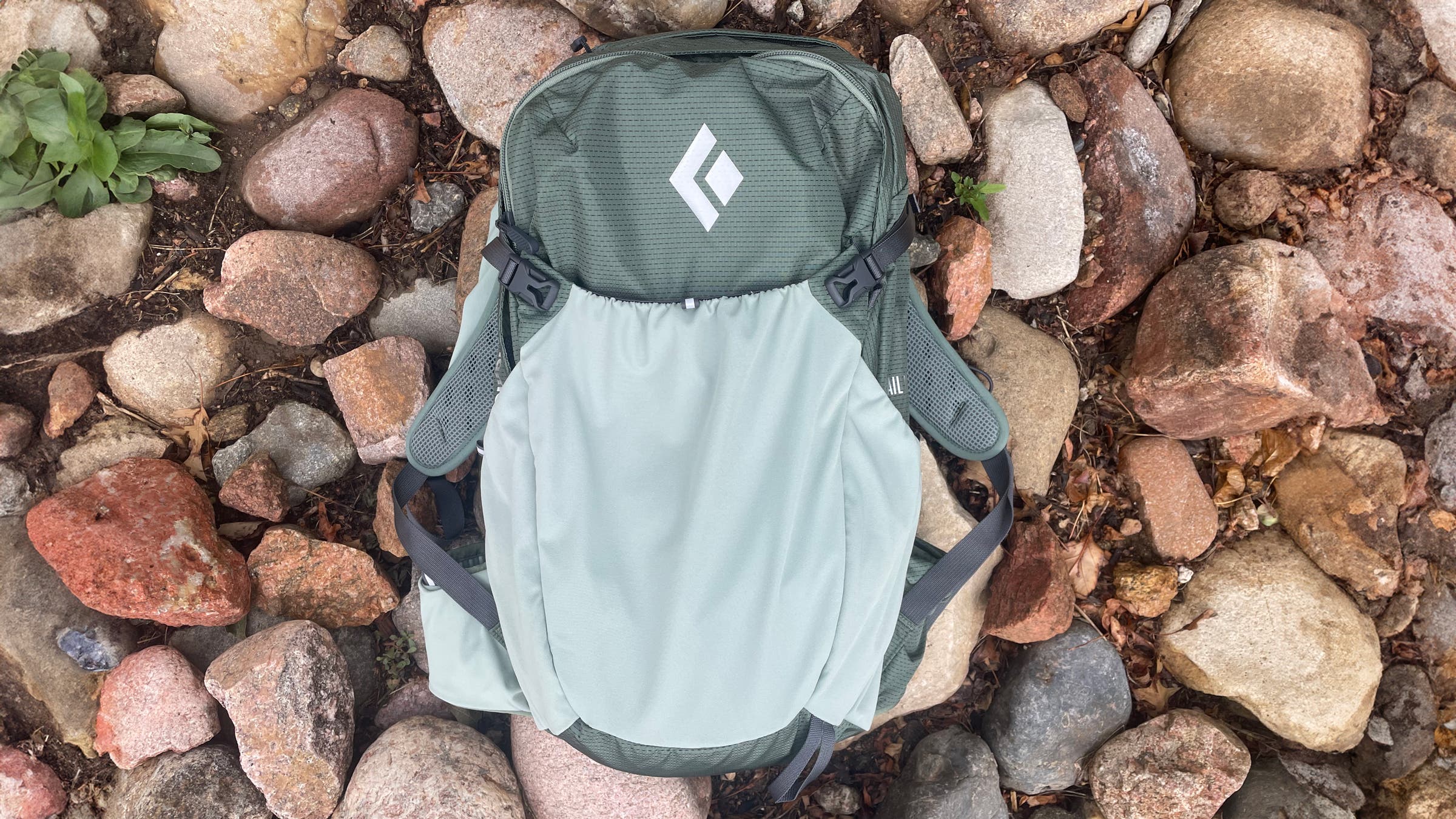 Black Diamond Trail Vista 20 hiking daypack