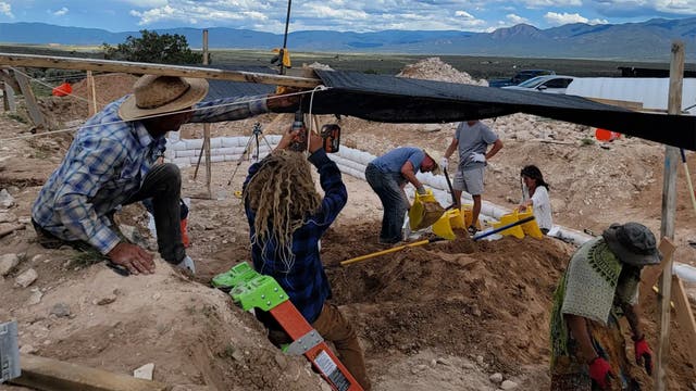 This Veteran’s Cure for Soldiers with PTSD: Go Build an Earthship in the Desert