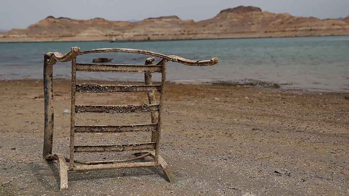 As Lake Mead Hits a Historic Low, Beachgoers Make a Grisly Discovery