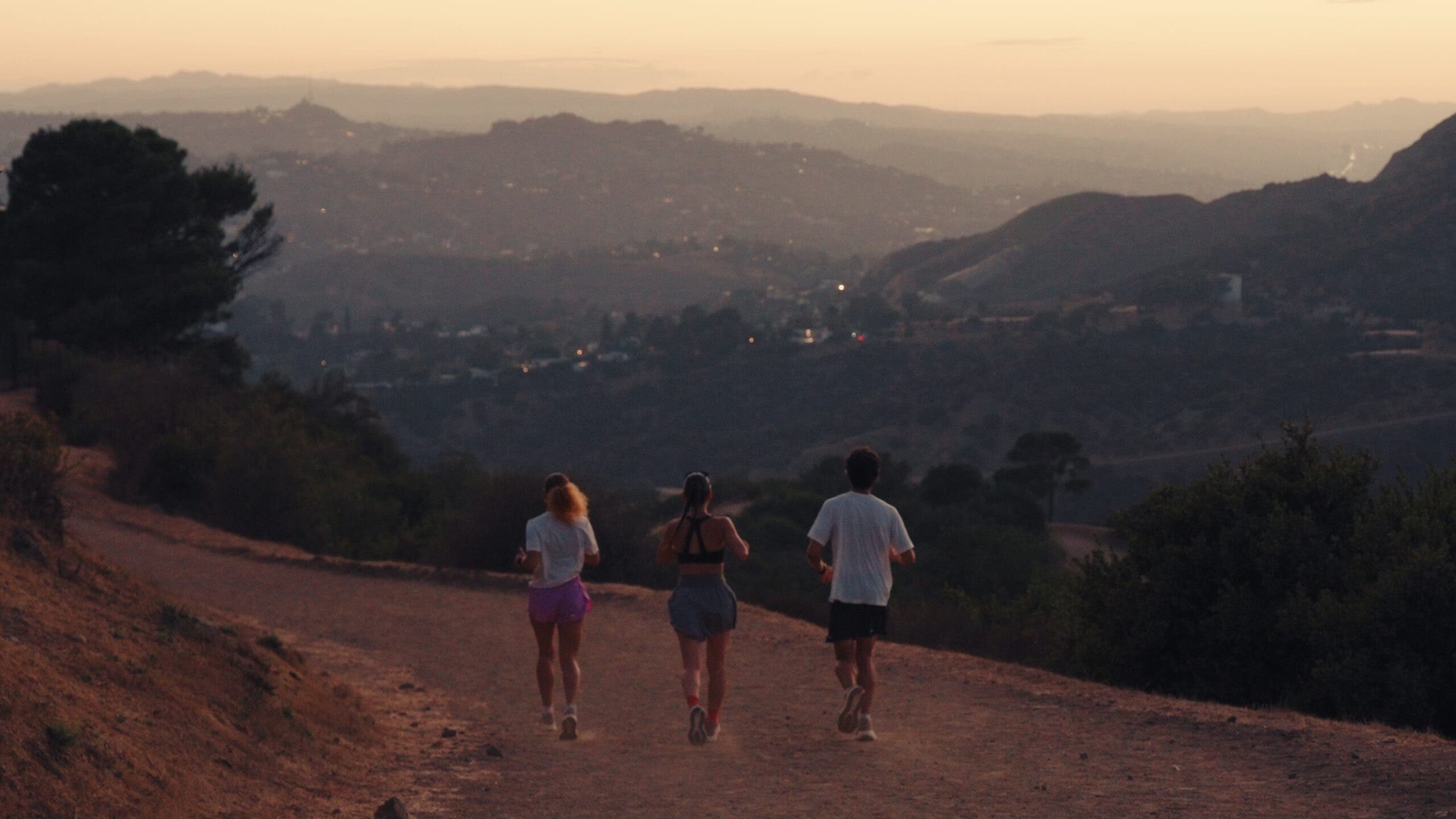 Register now for Gravelanza Los Angeles. 