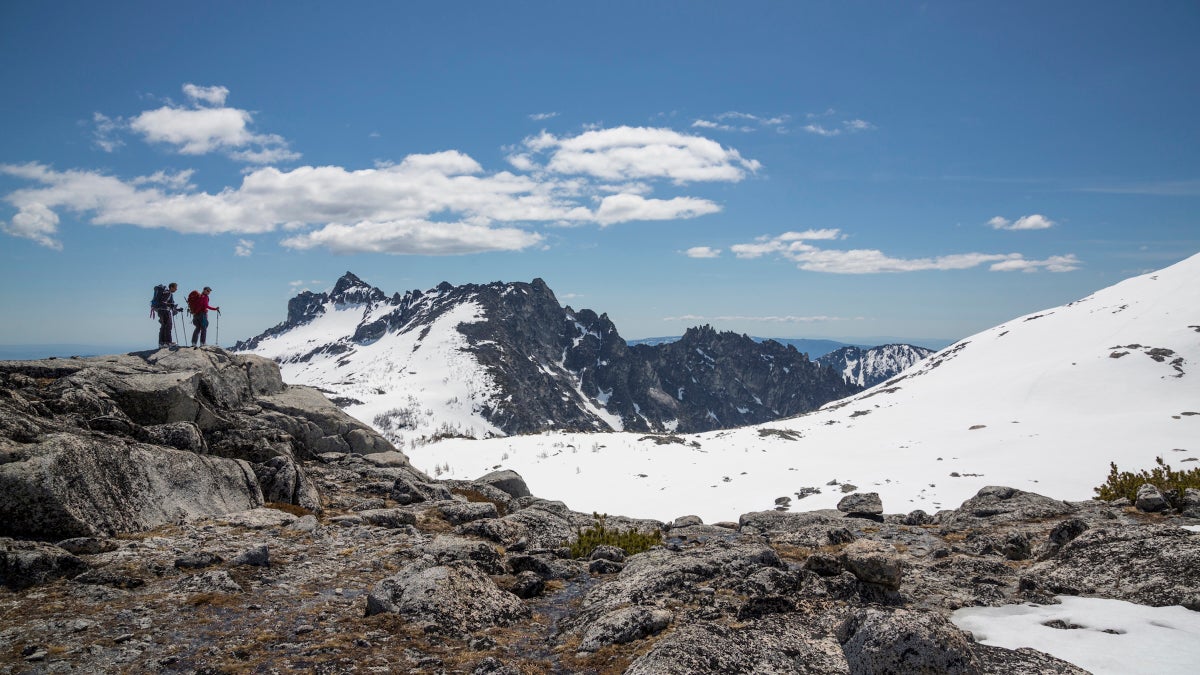 Buried in 2 Feet of Snow With No Overnight Gear, a Hike in the Enchantments Just Turned Deadly