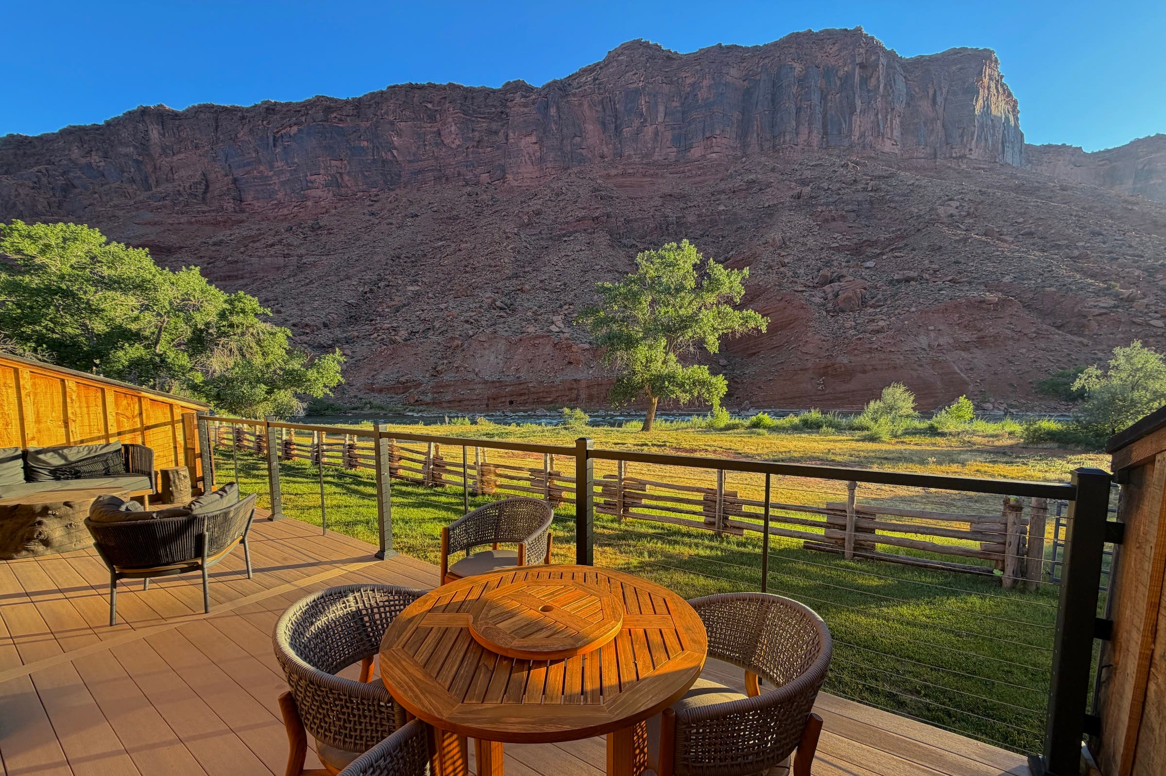 red cliffs lodge in moab