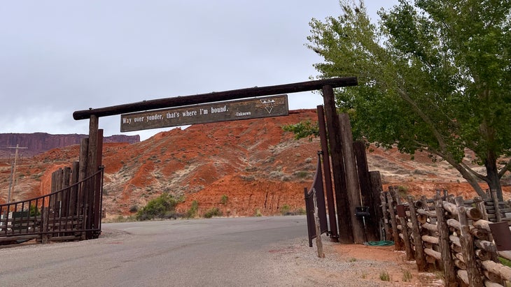 Red Cliffs lodge entrance