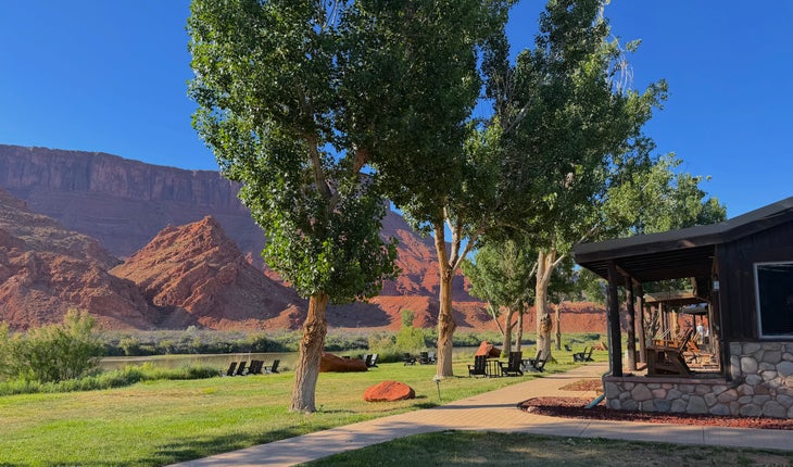 cabins by the river in moab