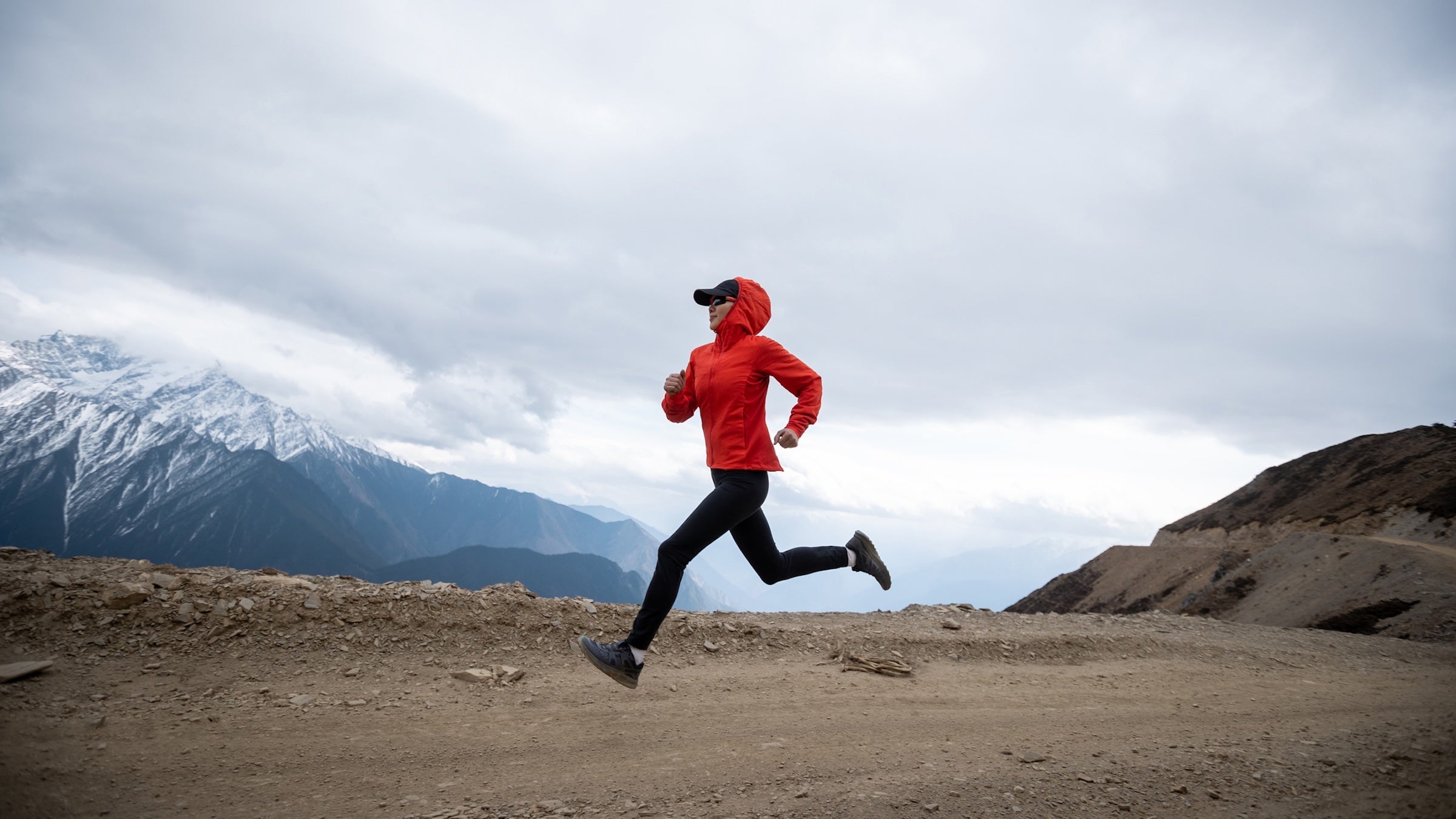 Less Switches Icon How to Improve Your Running Form, According to a 12-Month Study
