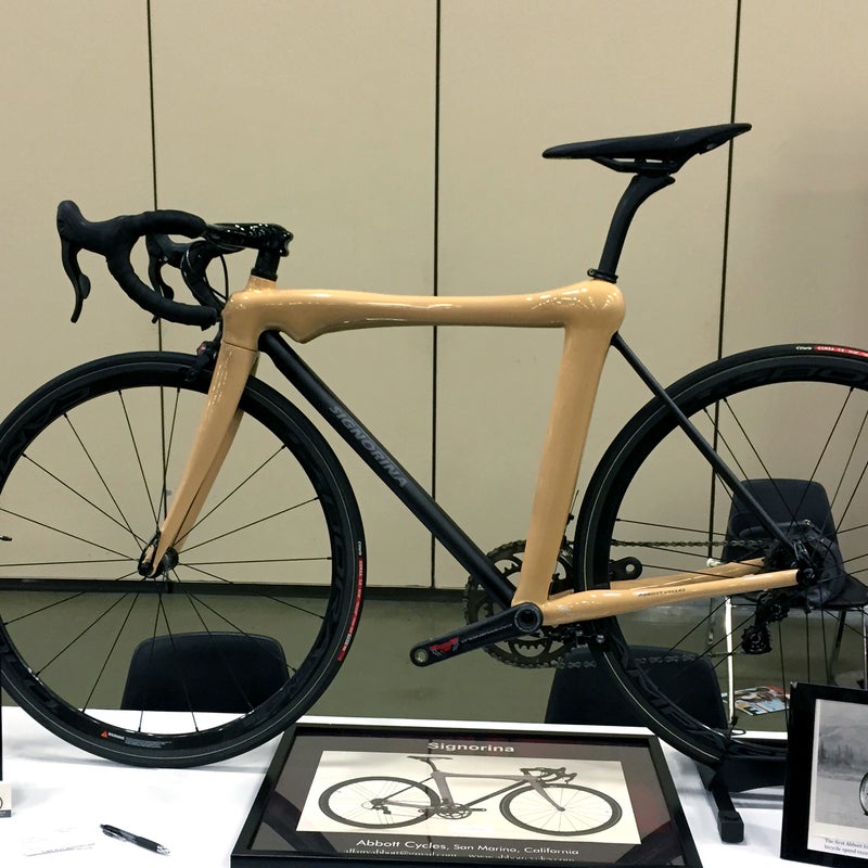 Sculpted to look like a naked woman on her hands and knees, Abbott’s Signorina carbon fiber frame sparked fairly intense reactions from the crowd, mostly negative. NAHBS juror and esteemed cycling journalist Patrick Brady wrote a great response to the controversy on Red Kite Prayer.