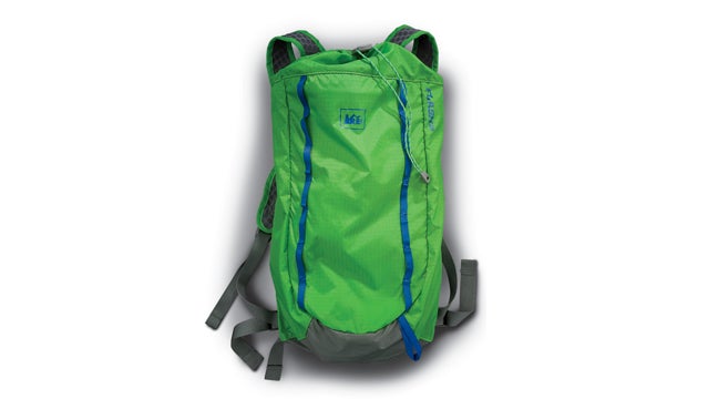 REI Flash 18 Pack outside holiday gift guide