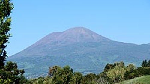 Roman candle: Italy's (active) Mount Vesuvius
