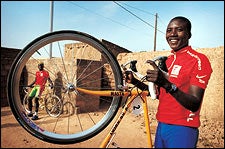 Rasta Rouleur: Jérémie Ouedraogo at his home in Ouagadougou's Tampui quarter, with Burkinabé