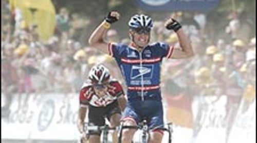 Armstrong wins Stage 15 and takes the overall lead