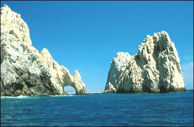 The other kind of rock: El Arco, Baja's diamond-perfect profile