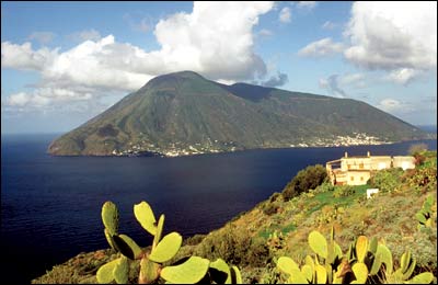 La Vita Dolce: Sicily's Lipari