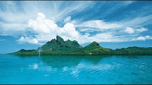 Visions of Oceania: cruising toward the peaceful shores of Bora-Bora
