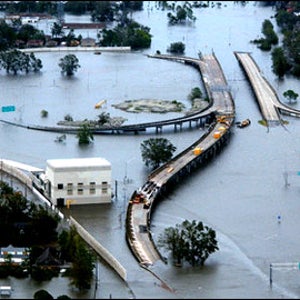 Katrina Floods New Orleans