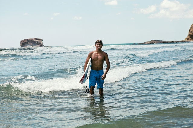 Surfer Rex Calderon