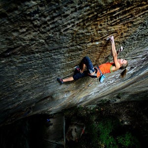 Sasha DiGiulian climbing Pure Imagination