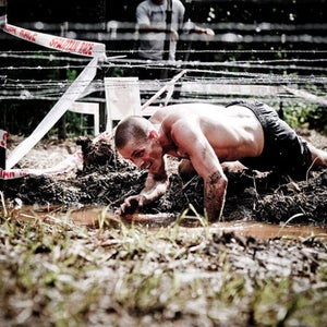 Spartan Race hobie call mud pit barbed wire racing running