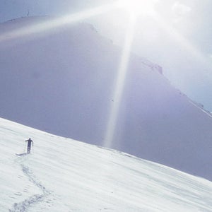 Bill Holland skiing across the top of Snow Dome.