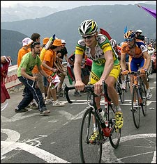 Landis Claims Yellow Jersey; Menchov Wins Stage 11