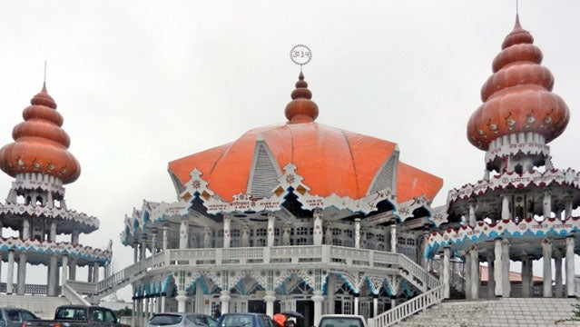 Exterior of the Arya Dewaker Temple.