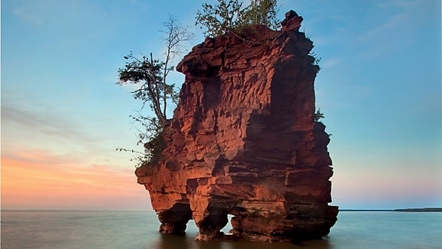 apostle islands national lakesh wisconsin solitude travel vacation devil's island