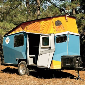 Cricket Trailer Dwell Outside