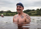 Ga虂bor "the Swimming Hun" Molna虂r.