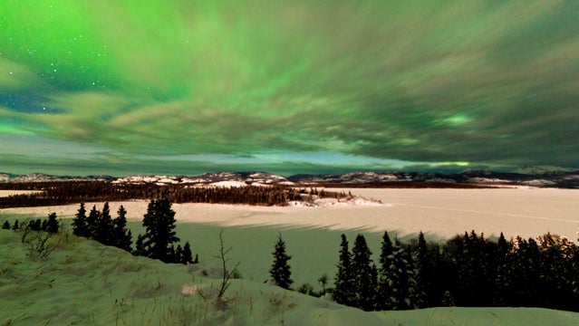 alaska northern lights hiking