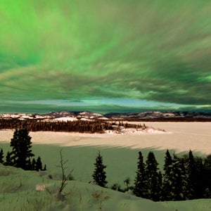 alaska northern lights hiking