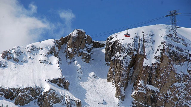 Skiing Ski Resports Jackson's Hole Wyoming Snow Tram Cliffs