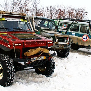 driving snow winter tips gear