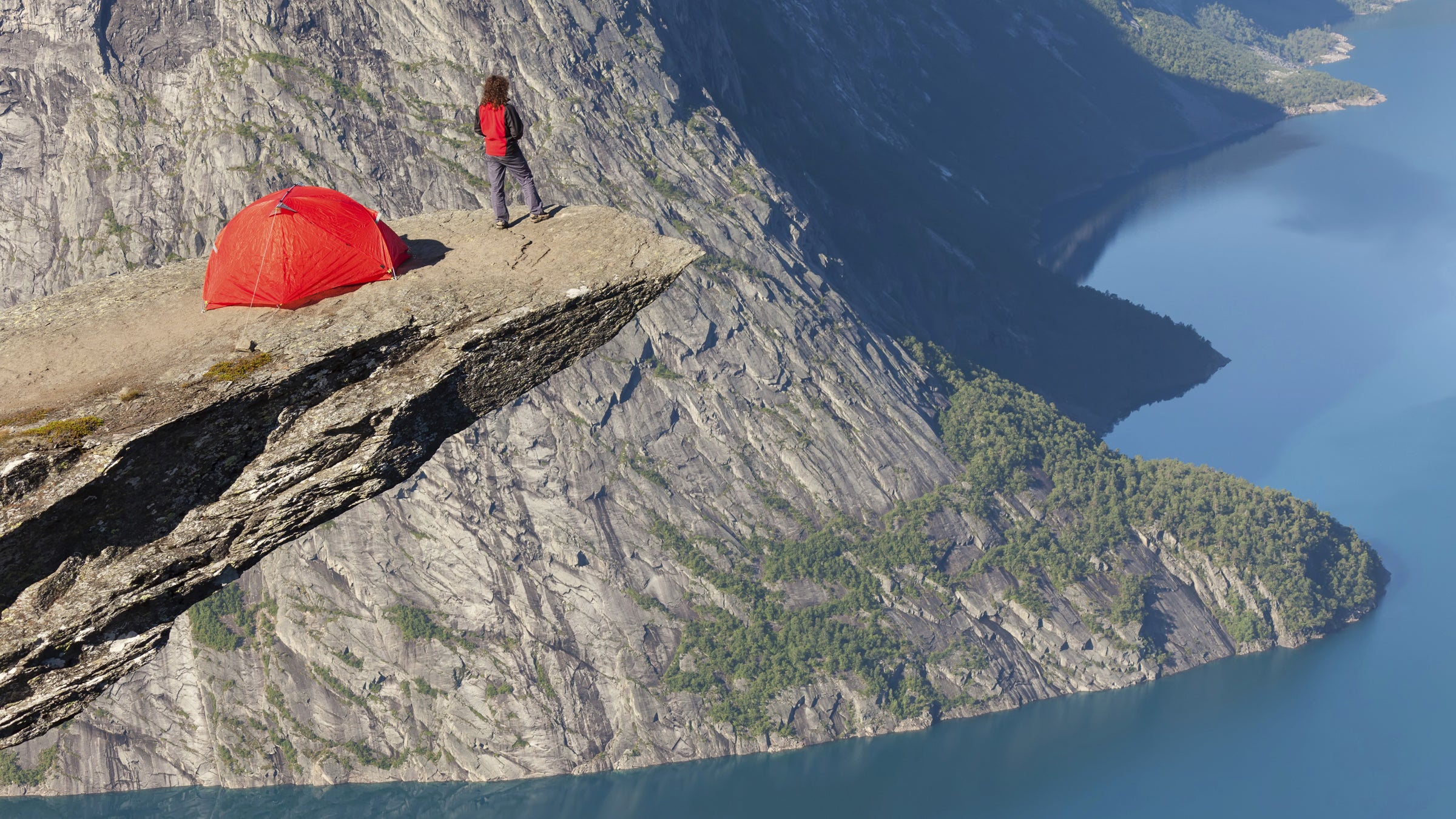 Backcountry communication cell service gotenna off the grid