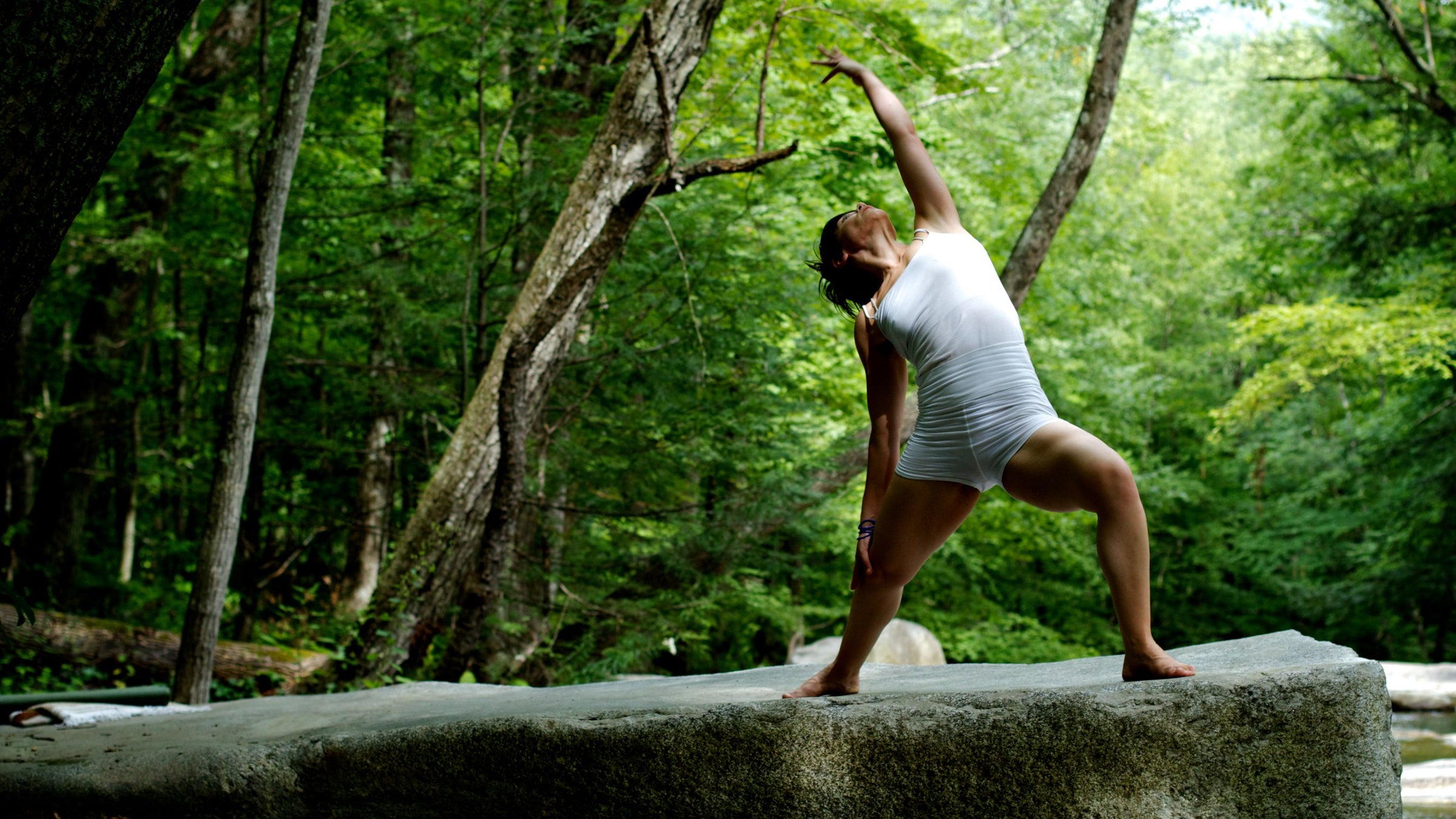 8 Summer Yoga Essentials
