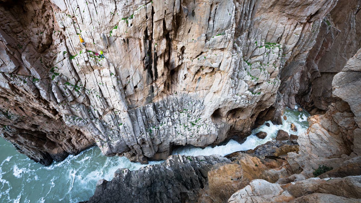 The World's Most Dangerous Walkway