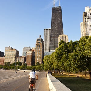 Chicago may not be famous for its beaches, but you can't beat seeing that skyline on a run.