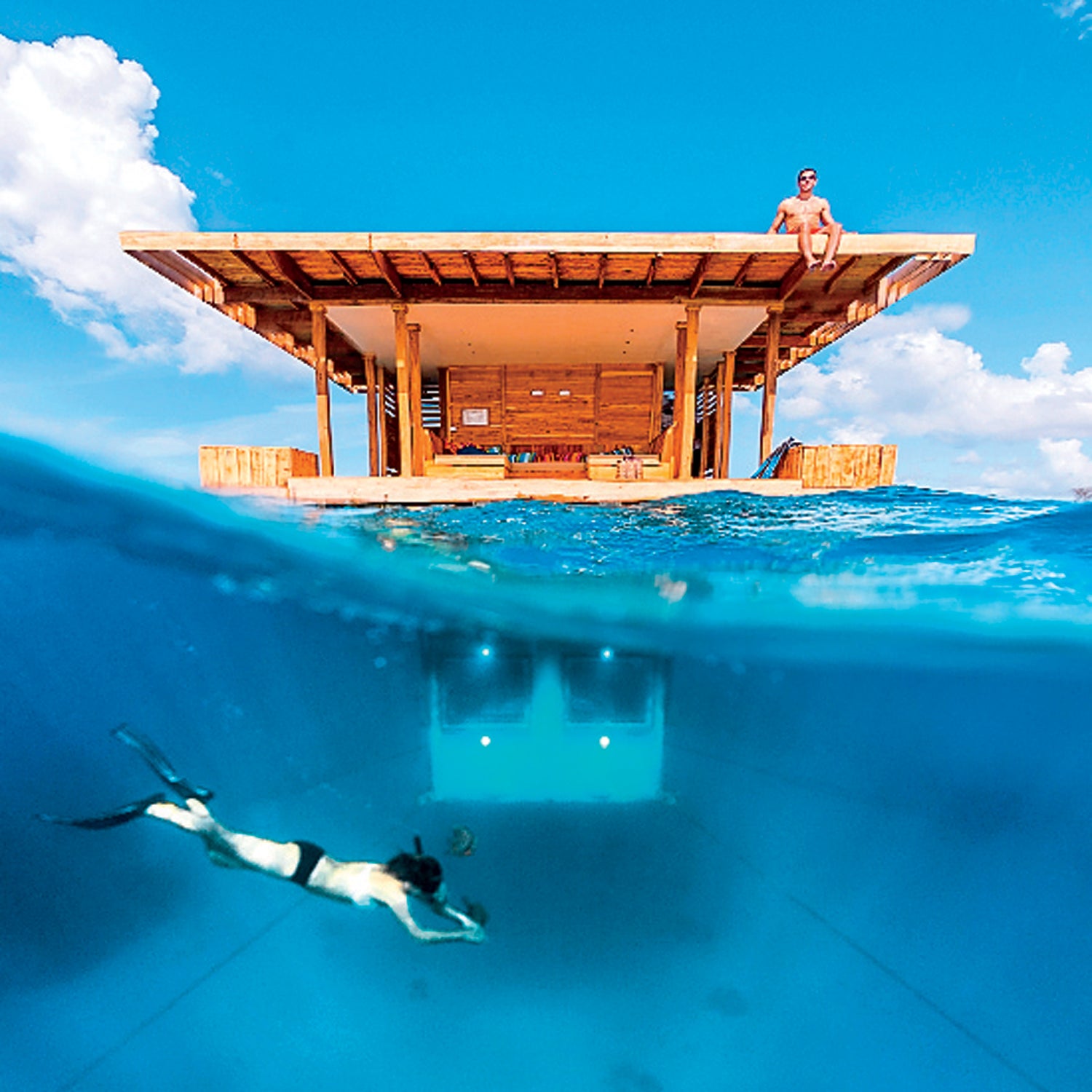 Manta Island Resort's underwater room.