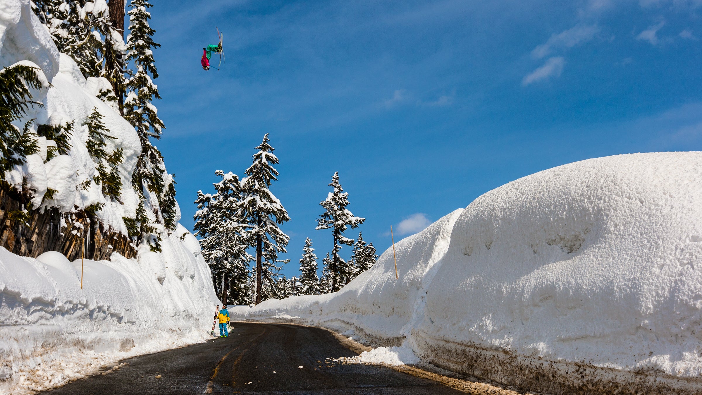 ATHLETES BCA Bern Deane_KC EQUIPMENT-OBJECTS Equipment KC Deane MH Marker Moment Mountain Hardware POW Powder Ski Skiing Snow Sports Equipment athlete athletes cti dalbello dragon evo mountain hardware outdoor technology pow pow gloves ski ski gear skier skiers snowboarder space craft spacecraft sports equipment