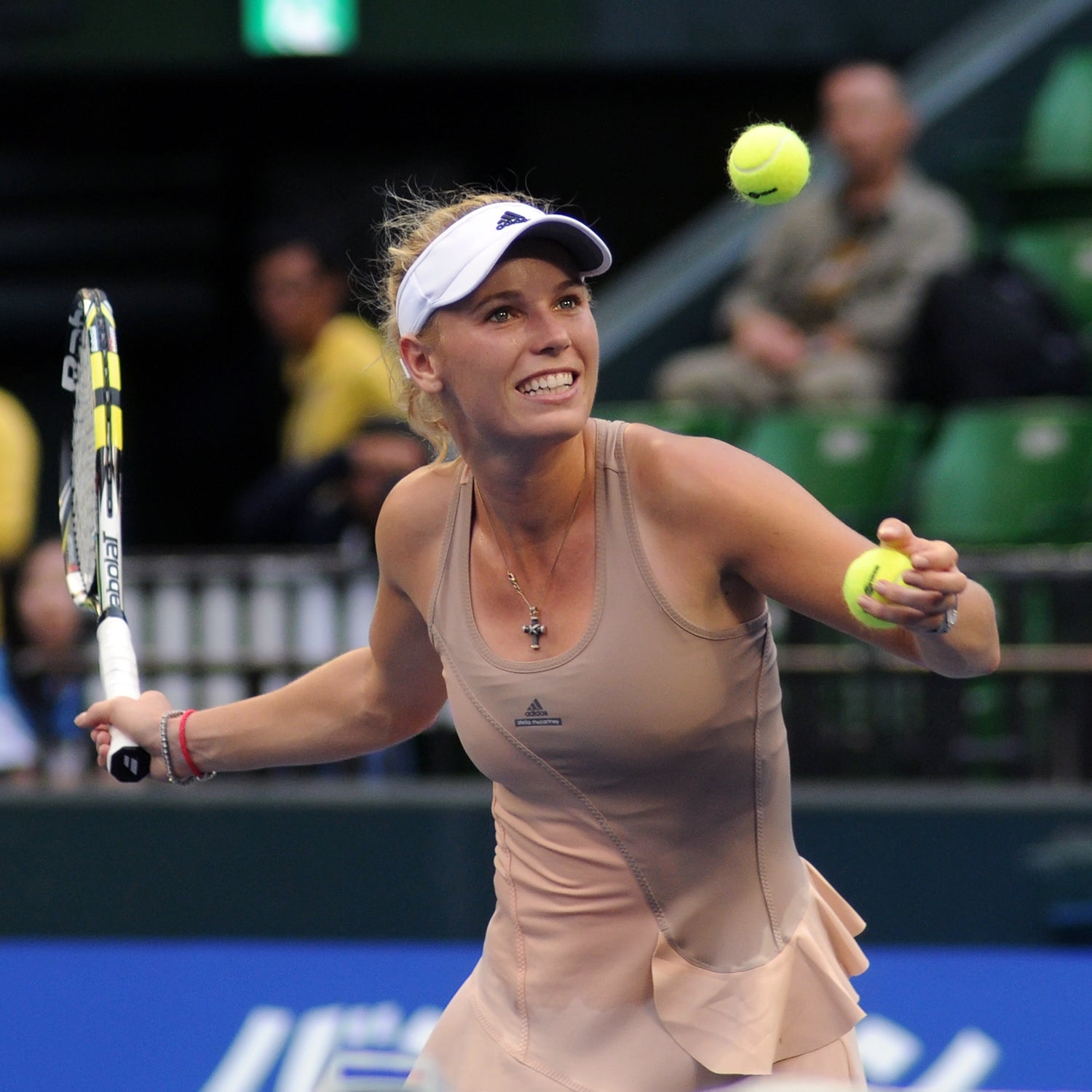 caroline wozniacki lance armstrong ny marathon running outside p diddy pam anderson bobby flay haruki murakami al roker