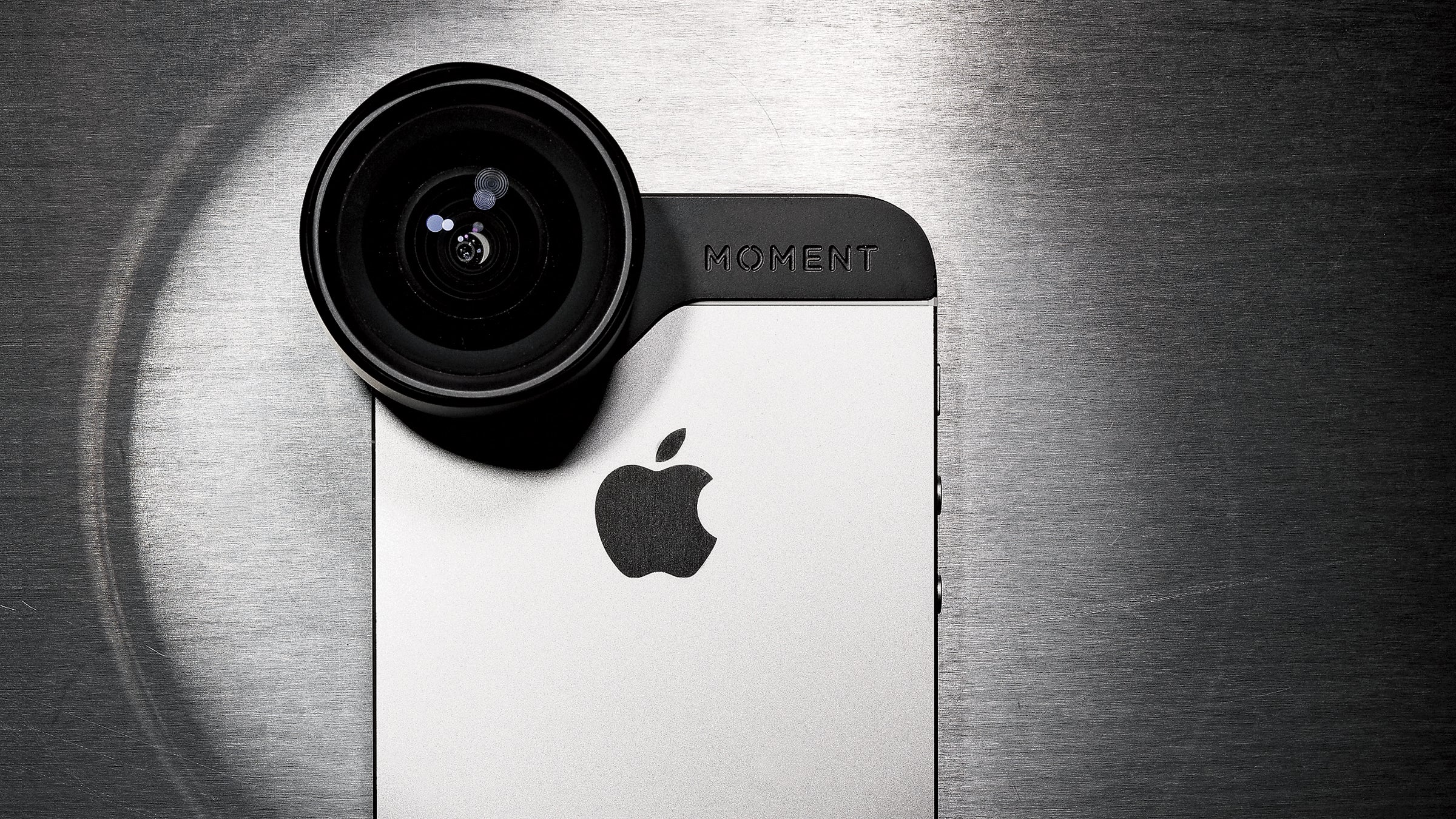 Step up that Instagram game right now. With a phone camera lens this big, you have no excuses to use a filter.