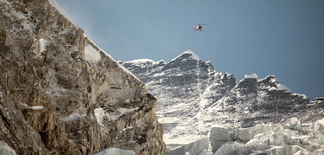 Rescue helicopter on Everest